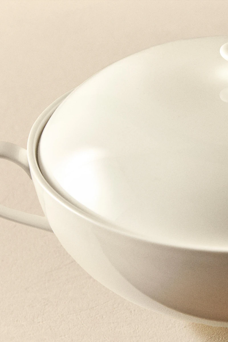 BONE CHINA TUREEN