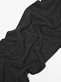 Ribbed 100% cashmere scarf