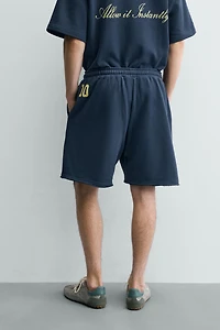 GRAPHIC PRINT JOGGER SHORTS