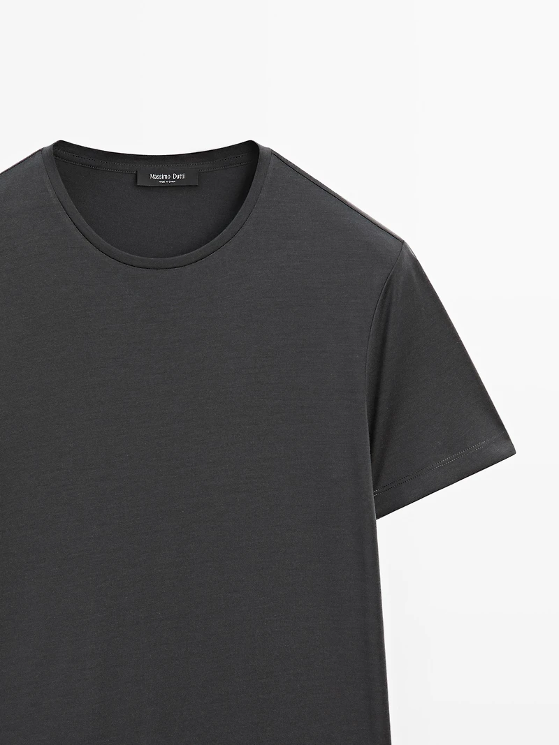 Short sleeve wool blend T-shirt