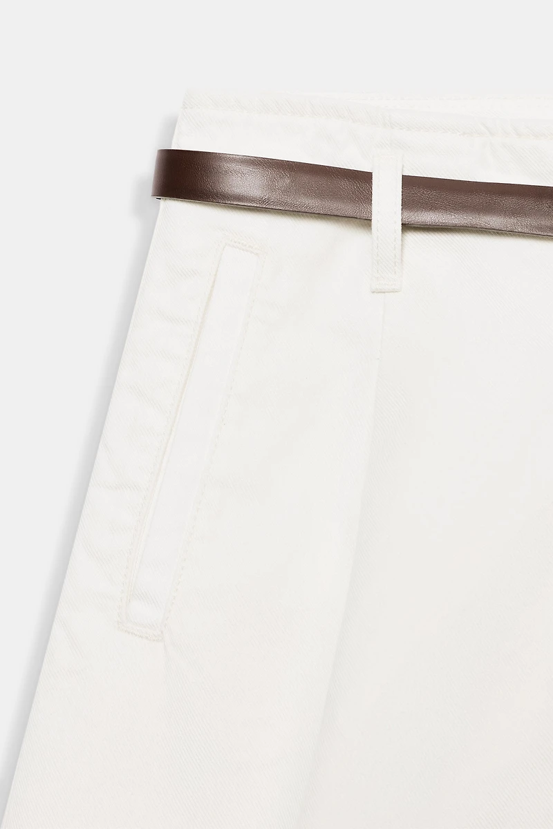 PLEATED BELTED SHORTS