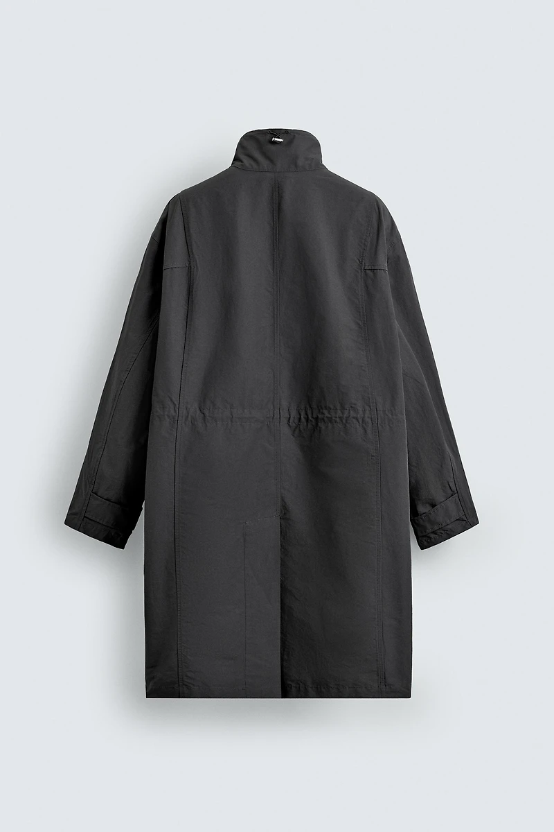 LIGHTWEIGHT TECHNICAL PARKA