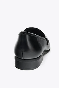 LEATHER LOAFERS