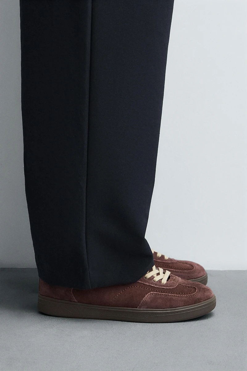 CONTRAST SOLE LEATHER SNEAKERS