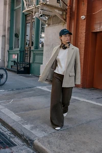 SOFT ONE-BUTTON BLAZER
