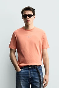 T-SHIRT REGULAR FIT BRODERIE CONTRASTANTE