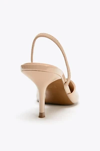 CHAUSSURES OUVERTES À L'ARRIÈRE EFFET VERNI