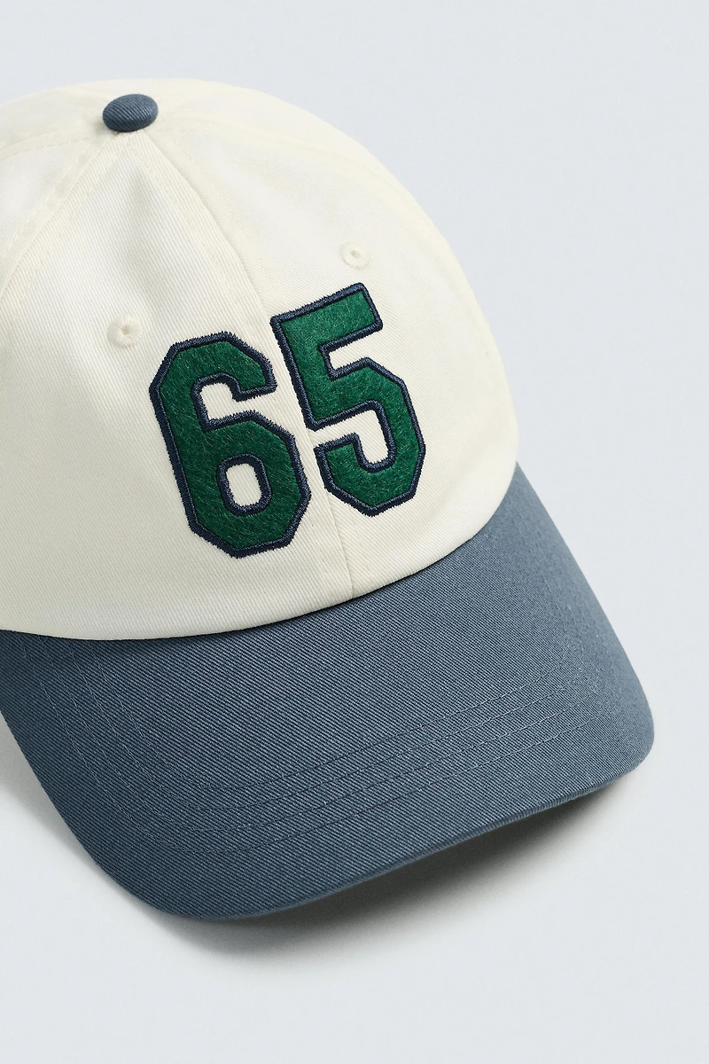 CONTRAST EMBROIDERED CAP