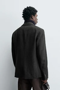 HERRINGBONE TEXTURED BLAZER