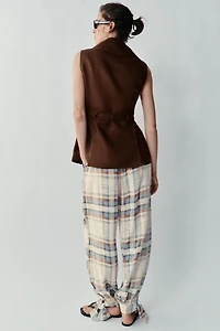 GILET EN LIN AVEC CEINTURE