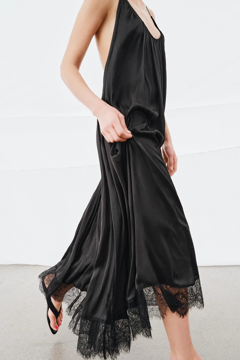 ROBE HALTER SATINÉE DENTELLE ZW COLLECTION