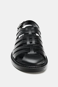 SALOMÉS DÉCOLLETÉES EN CUIR