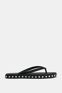 STUDDED FLAT SANDALS