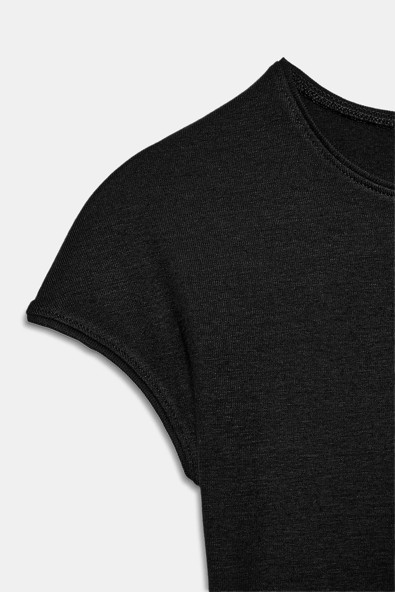 SHORT SLEEVE CROPPED T-SHIRT