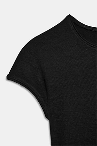 SHORT SLEEVE CROPPED T-SHIRT