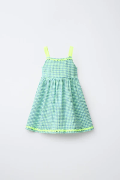 ROBE IMPRIMÉE ONDULINE CONTRASTANTE