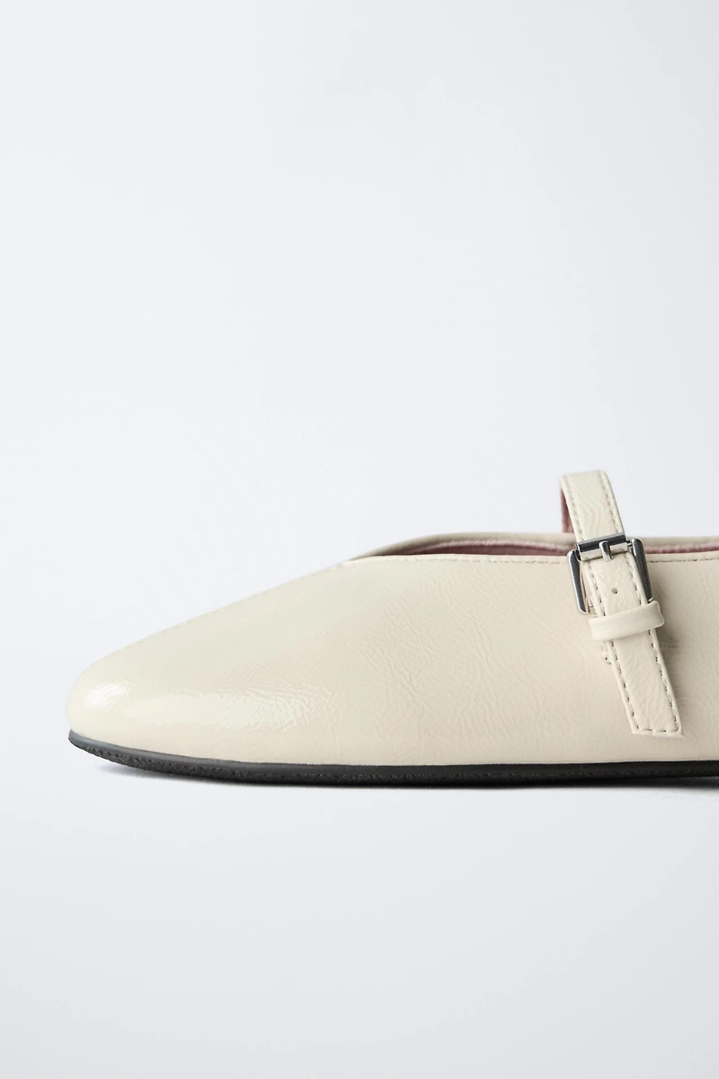 PATENT BALLET FLATS