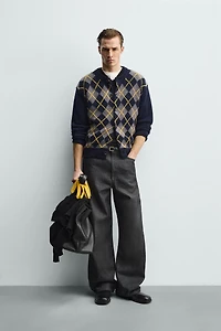 100% WOOL DIAMOND PATTERN CARDIGAN