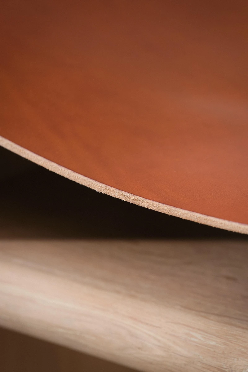 STOOL 01