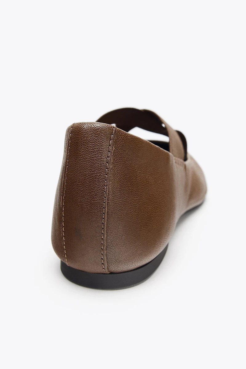 LEATHER BALLET FLATS WITH ELASTIC STRAPS