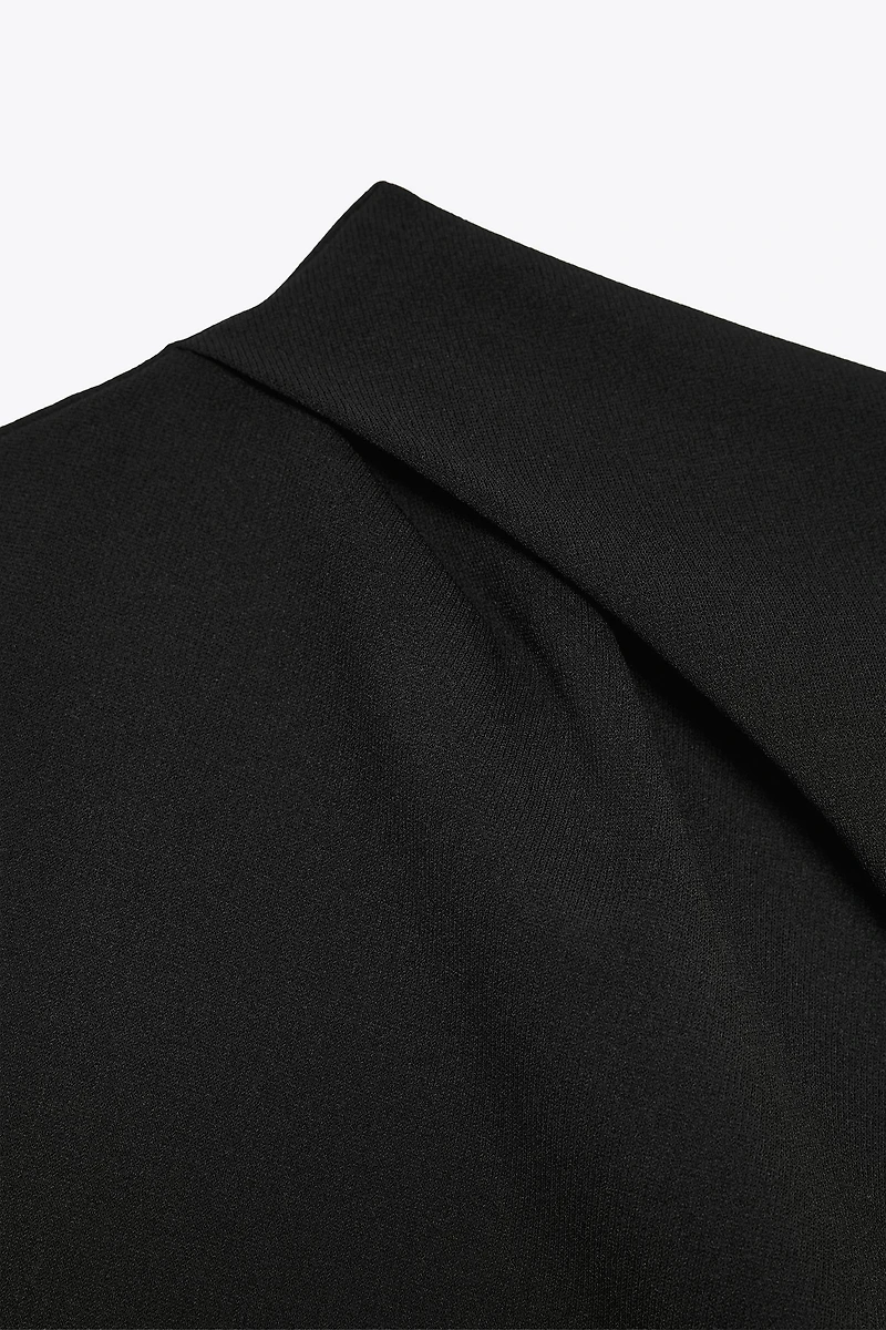 ASYMMETRIC CREPE TOP
