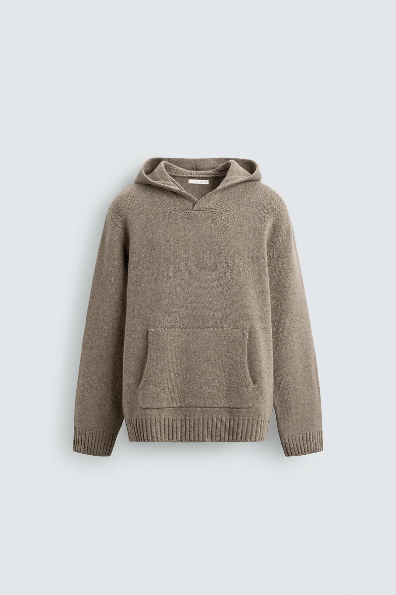 100% WOOL HOODED SWEATER