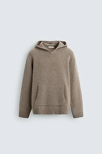 100% WOOL HOODED SWEATER