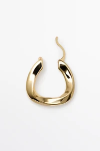 Triangular hoop earrings