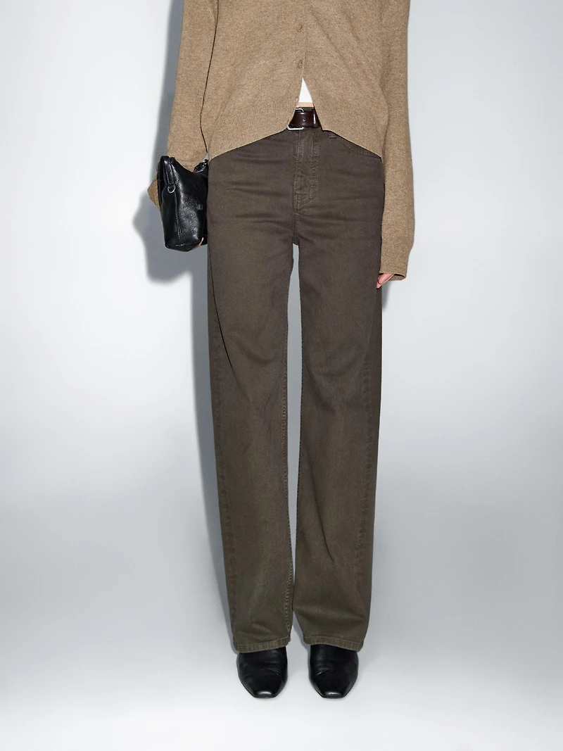 High-waist wide-leg jeans