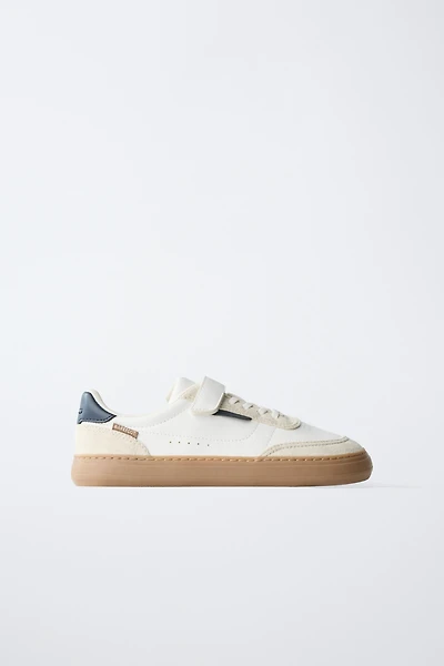 BAREFOOT SNEAKERS