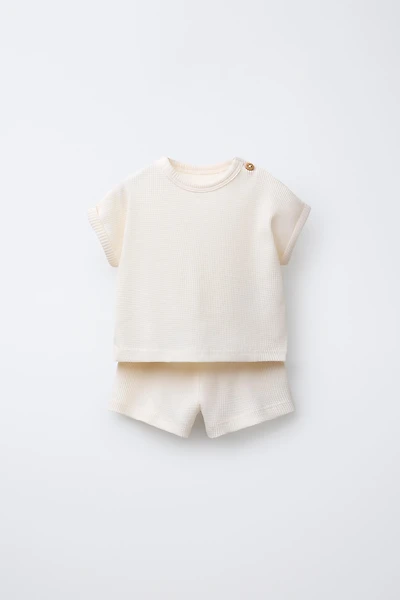 PLAIN WAFFLE T-SHIRT AND BERMUDA SET