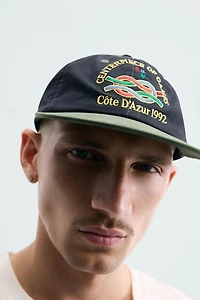 CASQUETTE À VISIÈRE PLATE BRODÉE