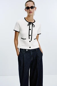VESTE EN MAILLE LISERÉS CONTRASTE