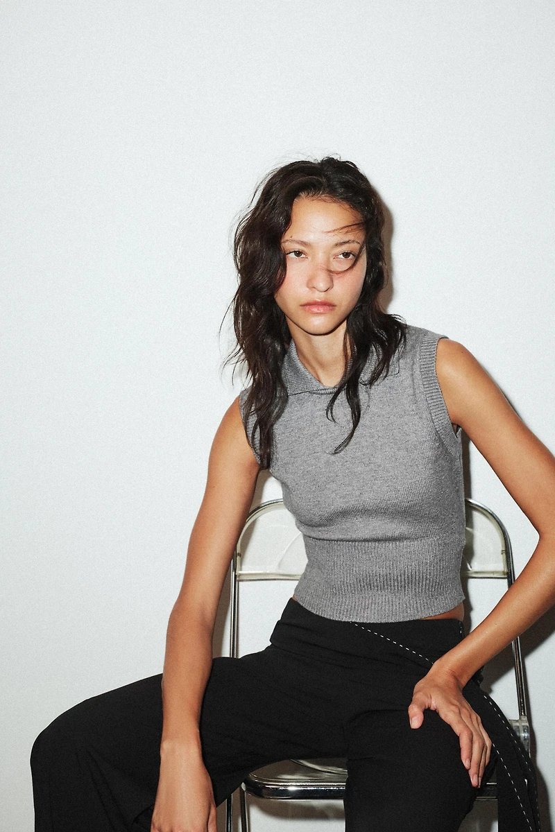 KNIT POLO COLLAR VEST TOP