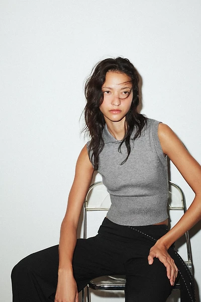 KNIT POLO COLLAR VEST TOP