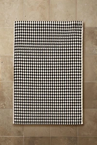 TEXTURED WAFFLE BATH MAT