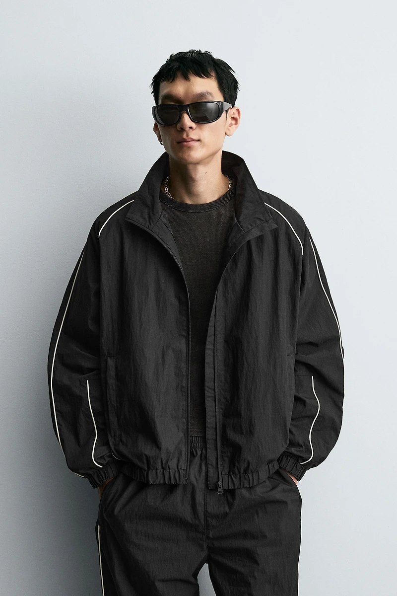 CONTRAST TECHNICAL JACKET