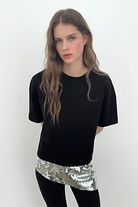 ASYMMETRIC SEQUIN T-SHIRT