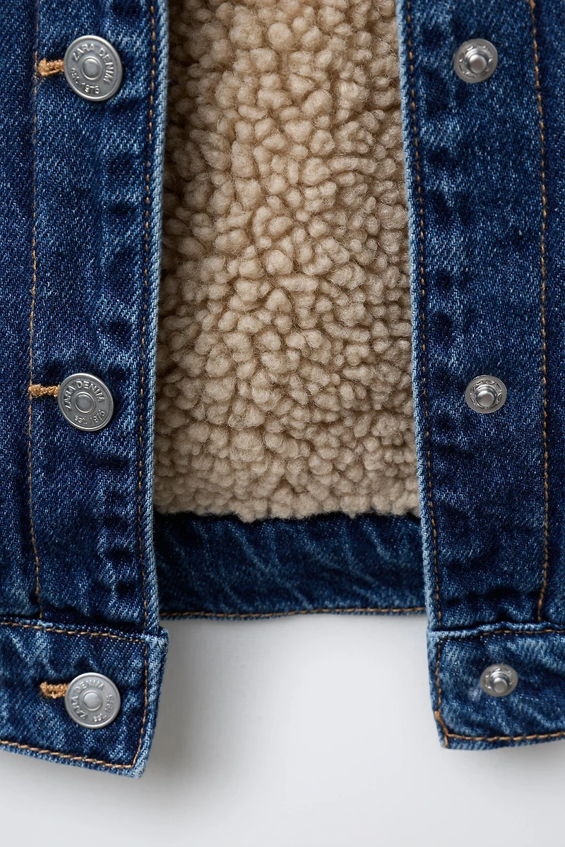 VESTE EN JEAN EFFET MOUTON HELLO KITTY © SANRIO