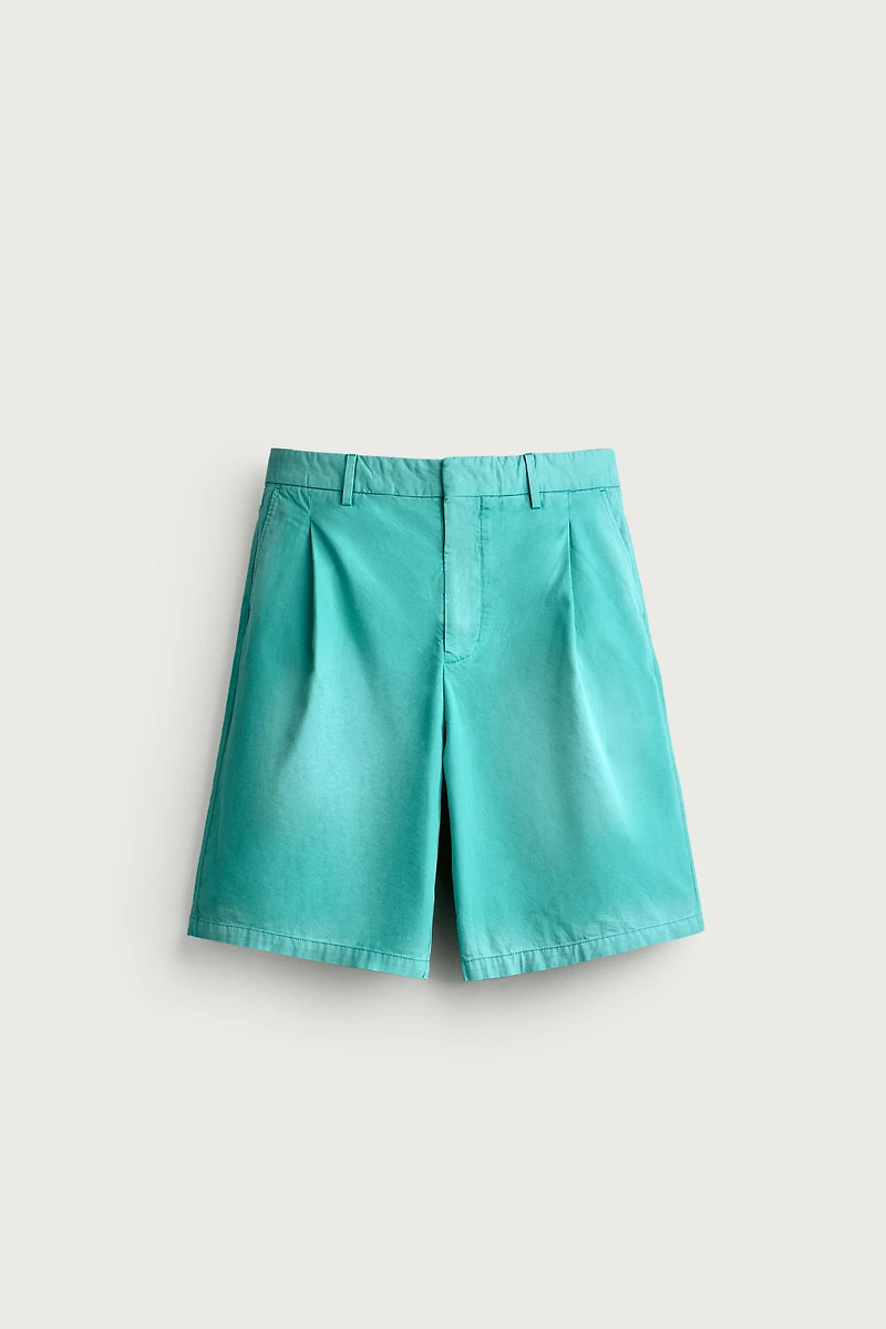 WASHED PLEATED RELAXED FIT SHORTS