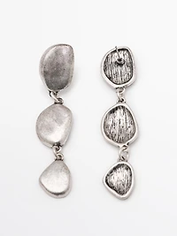 Leaf dangle earrings