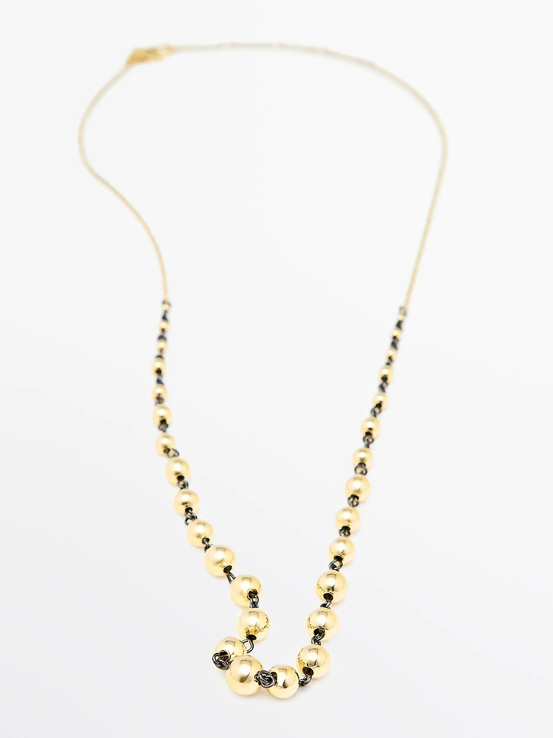 Chain necklace with beads