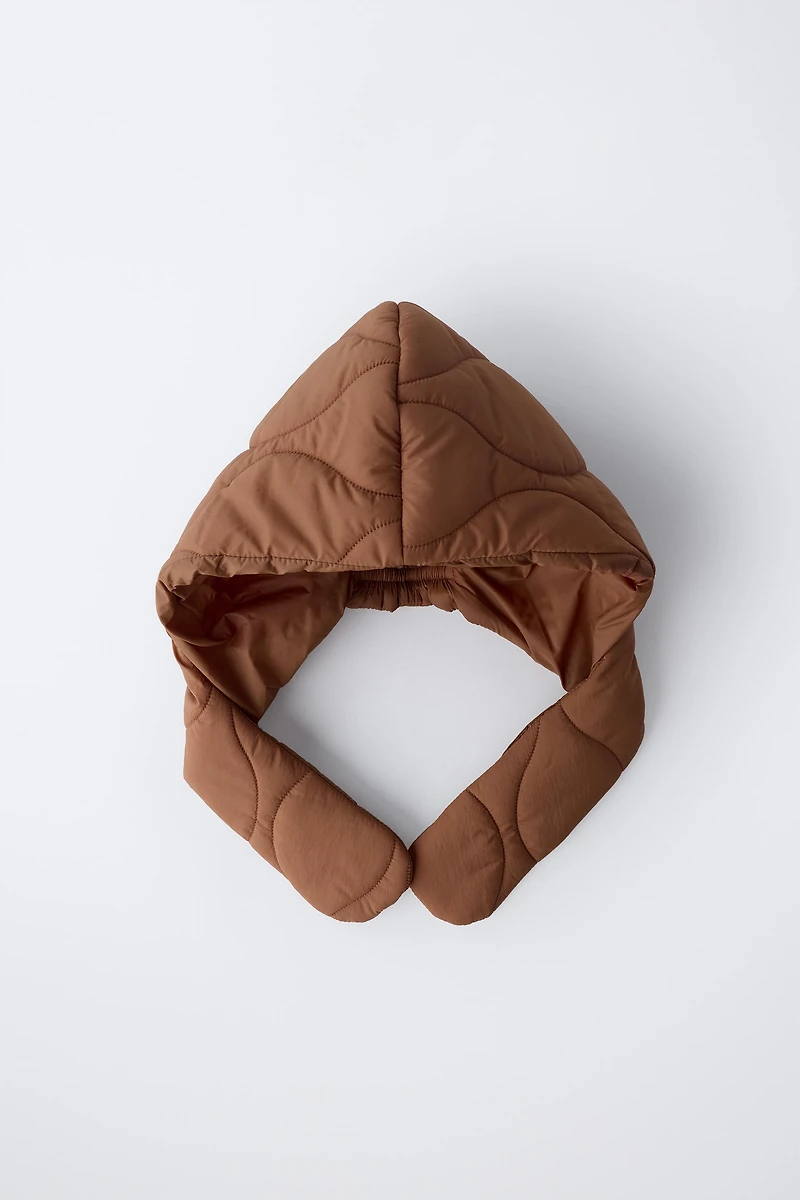 PADDED HOOD
