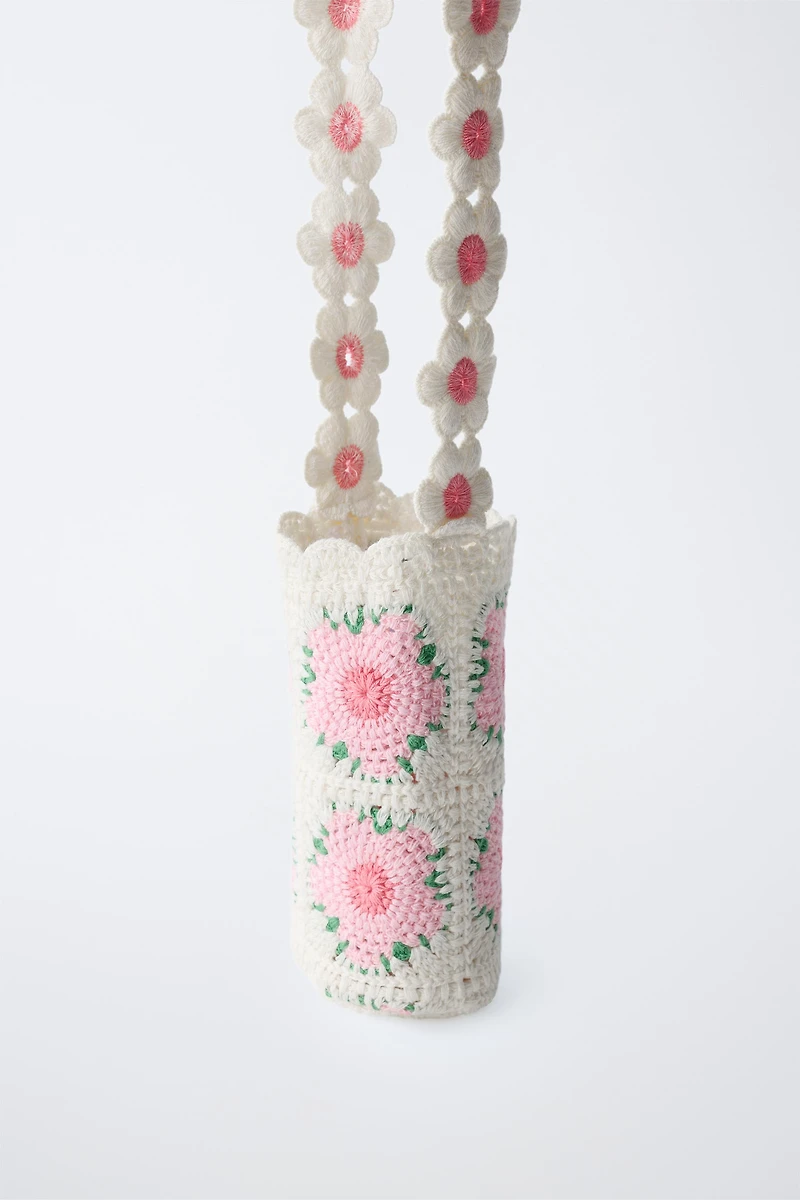 CROCHET FLOWER BOTTLE HOLDER