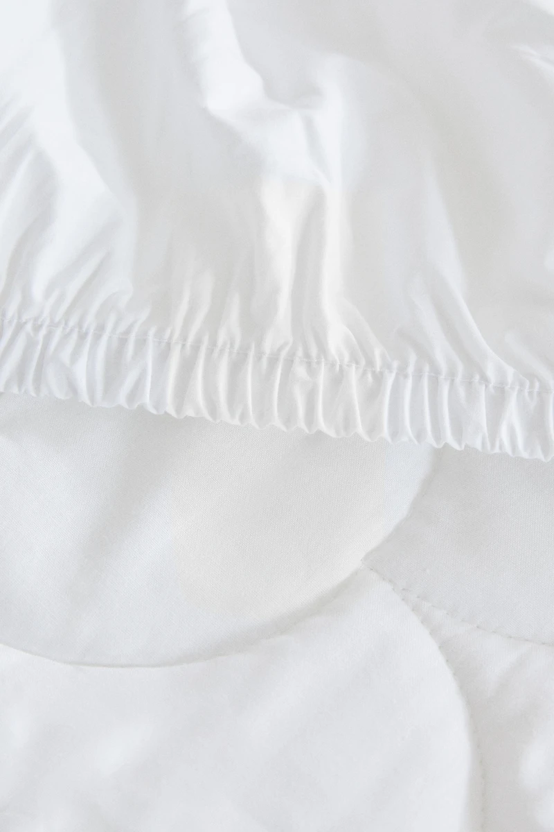 PADDED MATTRESS PROTECTOR