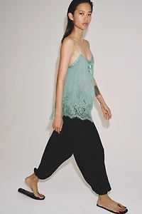 LACE STRAP TOP ZW COLLECTION