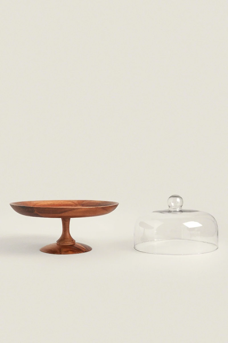 WOODEN CAKE DISH