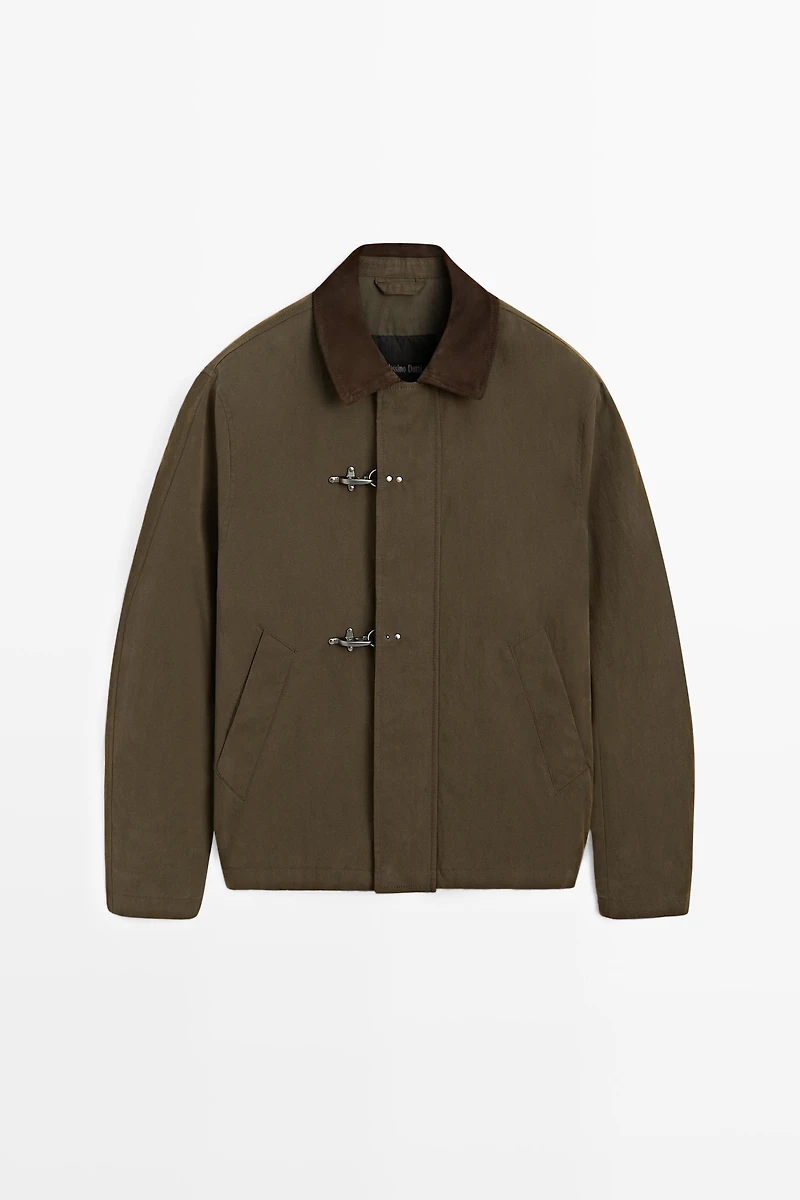 Jacket with leather collar detail