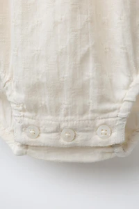 BODY BRODERIES CONTRASTE