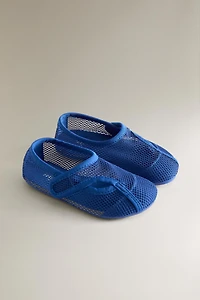 KIDS' MESH SLIPPERS